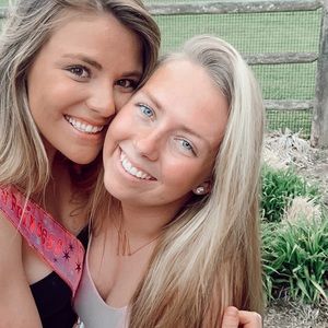 Meet your Posher, Maeve